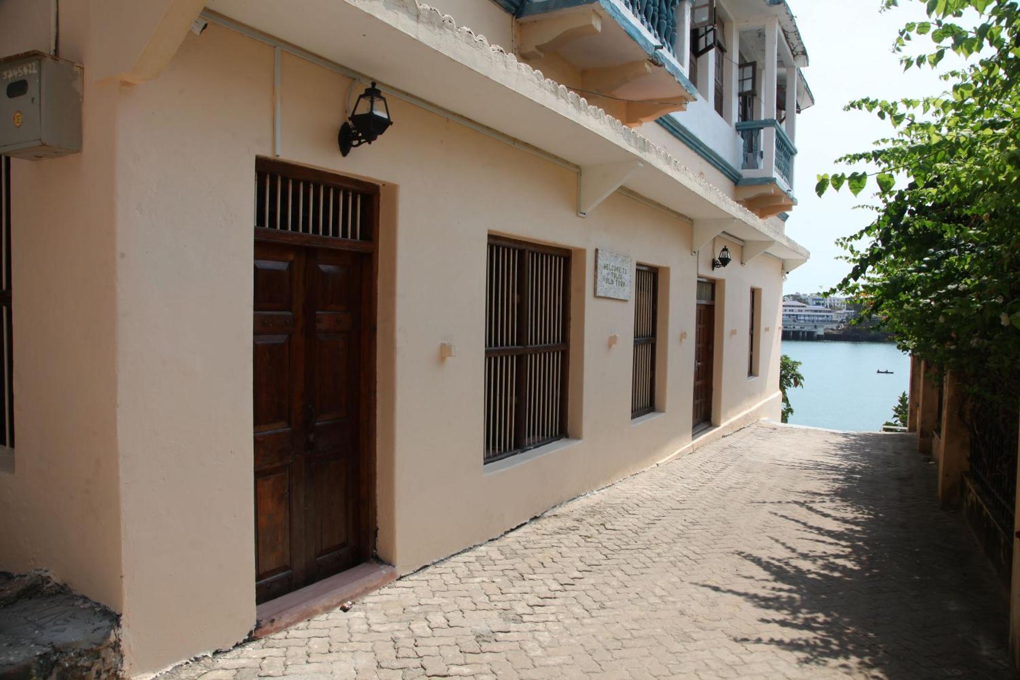 Tulia Old Town Hostel Mombasa Exterior photo